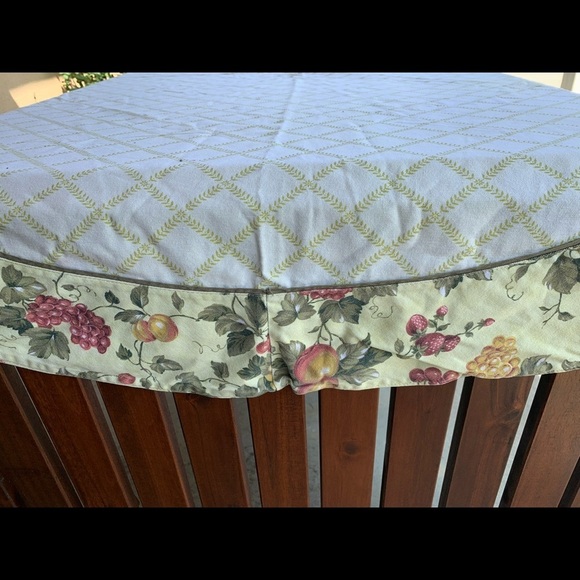 Table cloths - Picture 4 of 7